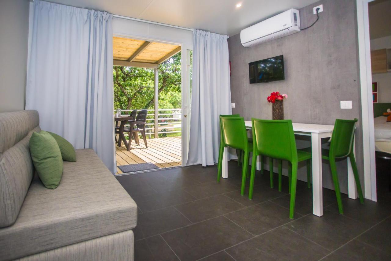 Cherry Premium Jade Mobile Homes Zelena Laguna 波雷奇 外观 照片